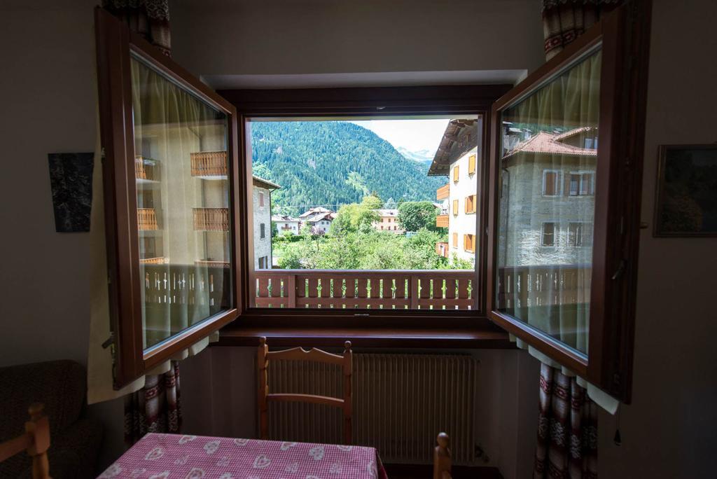 Residence Alpen Casavacanze Pinzolo Room photo
